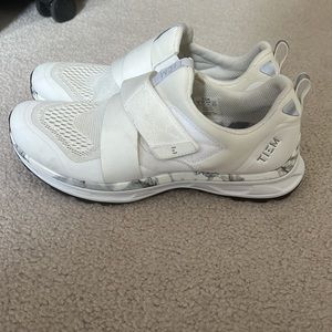 Tiem Slipstream Size white marble 10 WITH SPD cleats attached